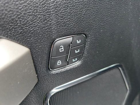 Used 2021 Ford F250 Lariat w/ Lariat Value Package image 23