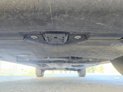 Used 2017 Mercedes-Benz GLC 300 4MATIC image 46