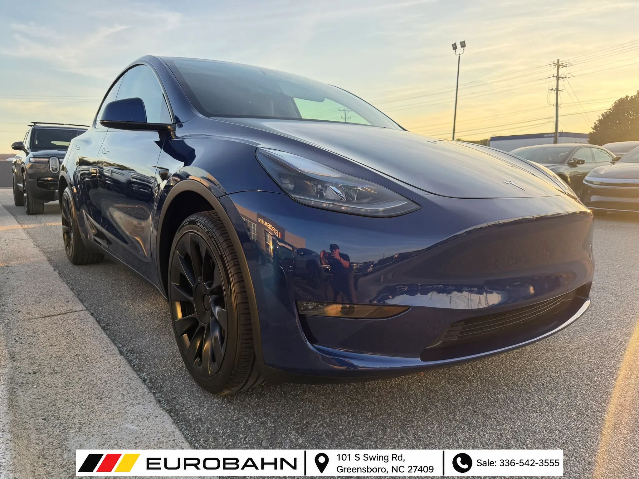 Used 2024 Tesla Model Y Long Range AWD/4WD image 22