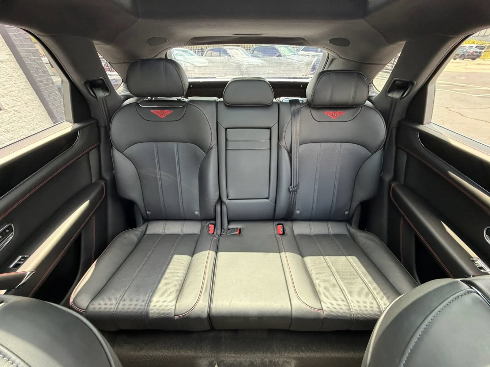 Used 2020 Bentley Bentayga AWD/4WD image 72