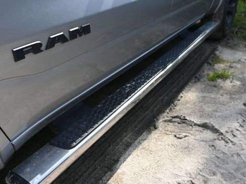 Used 2025 RAM 1500 Big Horn AWD/4WD image 9