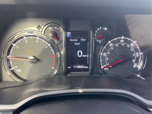 Used 2020 Toyota 4Runner SR5 Premium AWD/4WD image 19