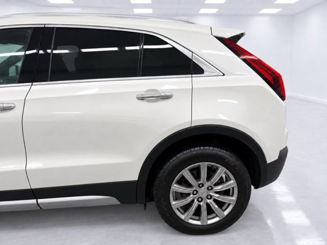Used 2019 Cadillac XT4 Premium Luxury AWD/4WD image 6