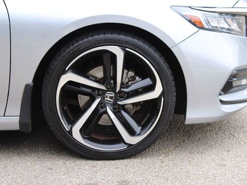Used 2019 Honda Accord Sport image 29