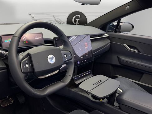 Used 2023 Fisker Ocean One AWD/4WD image 22