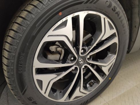 Used 2019 Hyundai Santa Fe Limited AWD/4WD image 31