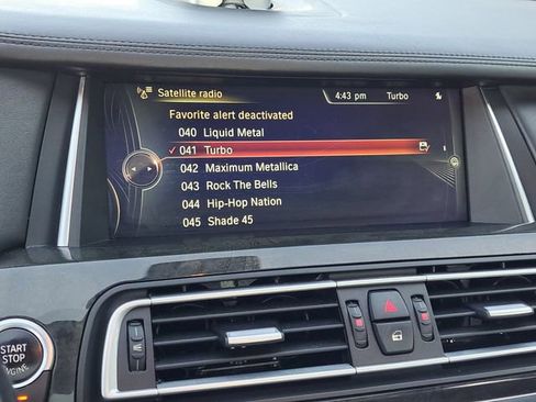 Used 2014 BMW 750Li xDrive image 13