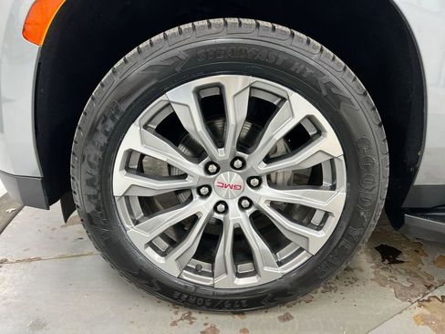 Used 2023 GMC Yukon XL Denali image 29