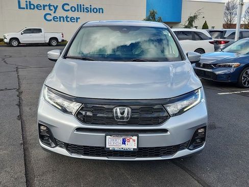 New 2026 Honda Odyssey Touring image 2