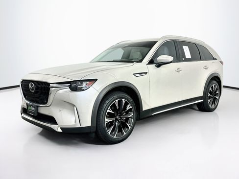 Used 2024 MAZDA CX-90 Plug-In Hybrid w/ Premium Plus AWD/4WD image 3