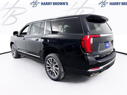 New 2026 GMC Yukon XL Denali w/ Denali Reserve Package image 34