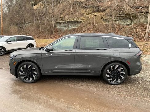 New 2026 Lincoln Nautilus Black Label w/ Jet Appearance Package image 9