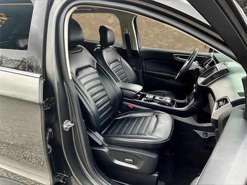 Used 2019 Ford Edge SEL w/ Equipment Group 201A image 7