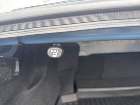 Used 2024 Toyota Camry SE image 20