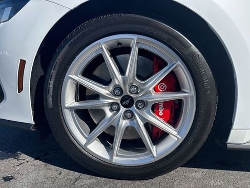Used 2024 Ford Mustang GT Premium image 11