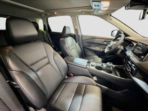 Used 2023 Nissan Rogue SV w/ SV Premium B Package AWD/4WD image 29