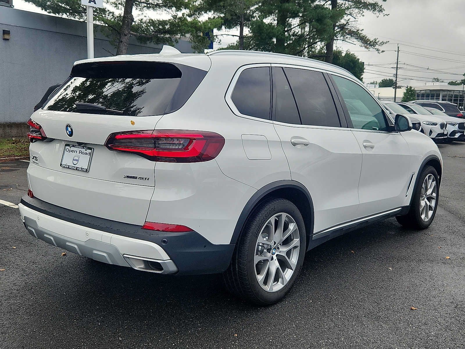 Used 2023 BMW X5 xDrive40i w/ Parking Assistance Package AWD/4WD image 6