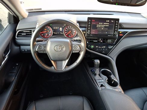 Used 2024 Toyota Camry XSE FWD image 11