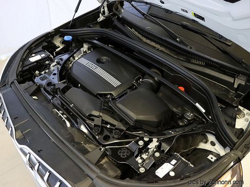 Certified 2025 BMW X1 xDrive28i w/ Premium Package image 39