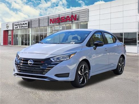New 2025 Nissan Versa SR w/ Trunk Package FWD image 3