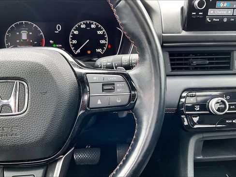 Used 2024 Honda Pilot TrailSport image 19