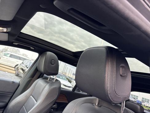 Used 2020 Mercedes-Benz GLE 350 4MATIC image 25