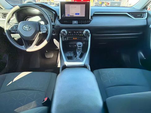 Used 2023 Toyota RAV4 XLE image 19