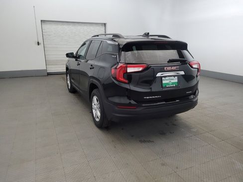 Used 2022 GMC Terrain SLE w/ Driver Convenience Package image 5