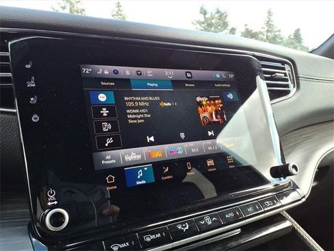 Used 2023 Jeep Wagoneer L Series II image 19