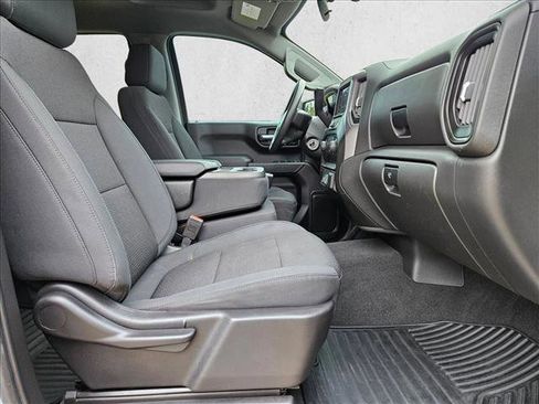 Used 2020 Chevrolet Silverado 1500 Custom w/ Custom Value Package image 21