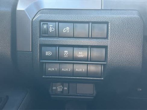 Used 2024 Toyota Tacoma TRD Sport w/ TRD Sport Upgrade Package AWD/4WD image 28