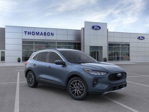 New 2025 Ford Escape SE image 30
