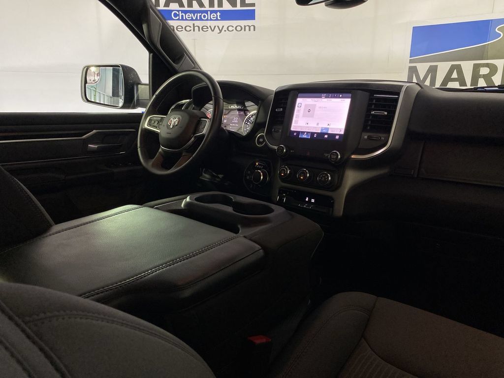 Used 2022 RAM 1500 Big Horn AWD/4WD image 25