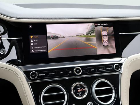Used 2022 Bentley Continental GT image 26