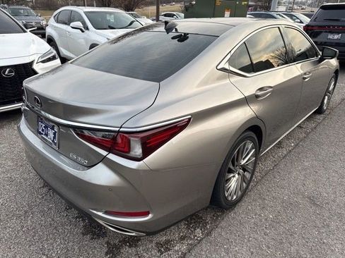 Used 2019 Lexus ES 350 w/ Accessory Package FWD image 3