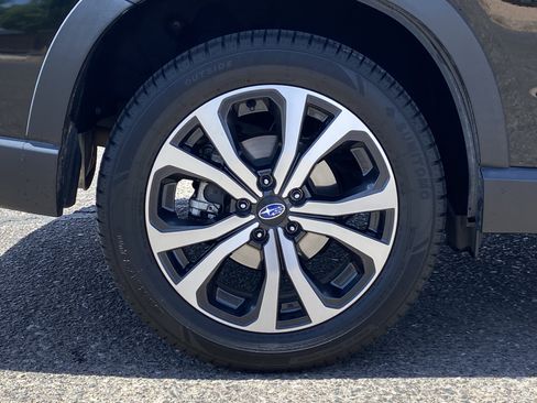 Used 2019 Subaru Forester Limited AWD/4WD image 9