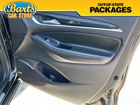 Used 2021 Buick Enclave Avenir w/ Avenir Technology Package image 16