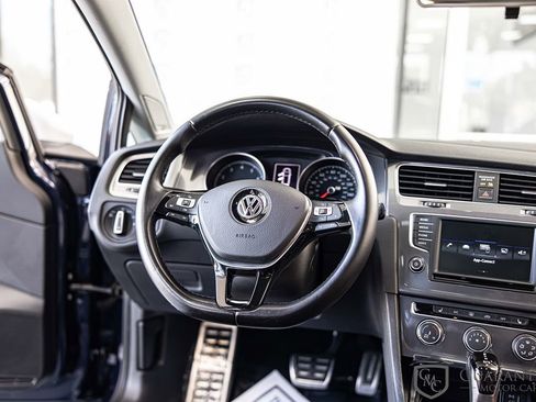 Used 2017 Volkswagen Golf Alltrack AWD/4WD image 35