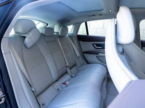 Used 2023 Mercedes-Benz EQS AMG 4MATIC image 23