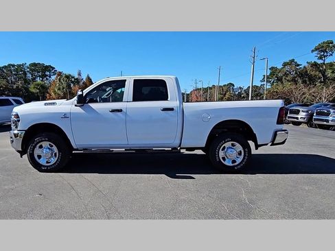 New 2026 RAM 2500 Tradesman AWD/4WD image 27