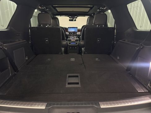Used 2022 Lincoln Navigator Reserve image 40
