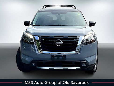 Certified 2022 Nissan Pathfinder SL image 2