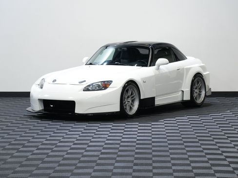 Used 2006 Honda S2000 image 3