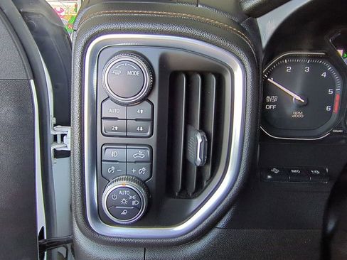 Certified 2021 GMC Sierra 1500 AT4 w/ AT4 Premium Package image 20