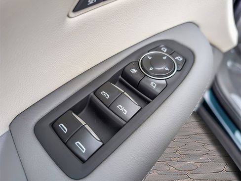 New 2025 Cadillac XT5 Premium Luxury image 11