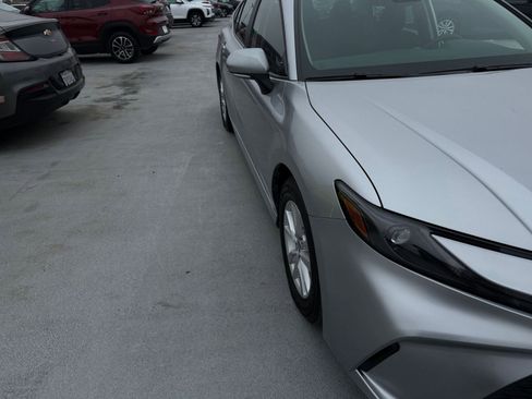 Used 2025 Toyota Camry LE image 42