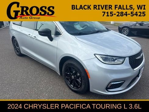 Certified 2024 Chrysler Pacifica Touring-L FWD image 1