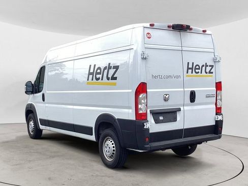 Used 2026 RAM ProMaster 2500 w/ Convenience Group FWD image 3