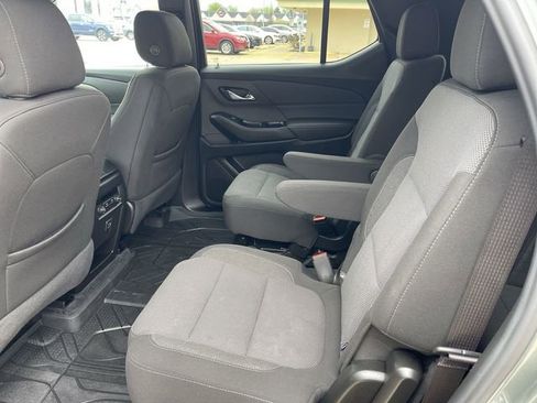 Used 2023 Chevrolet Traverse LT AWD/4WD image 13