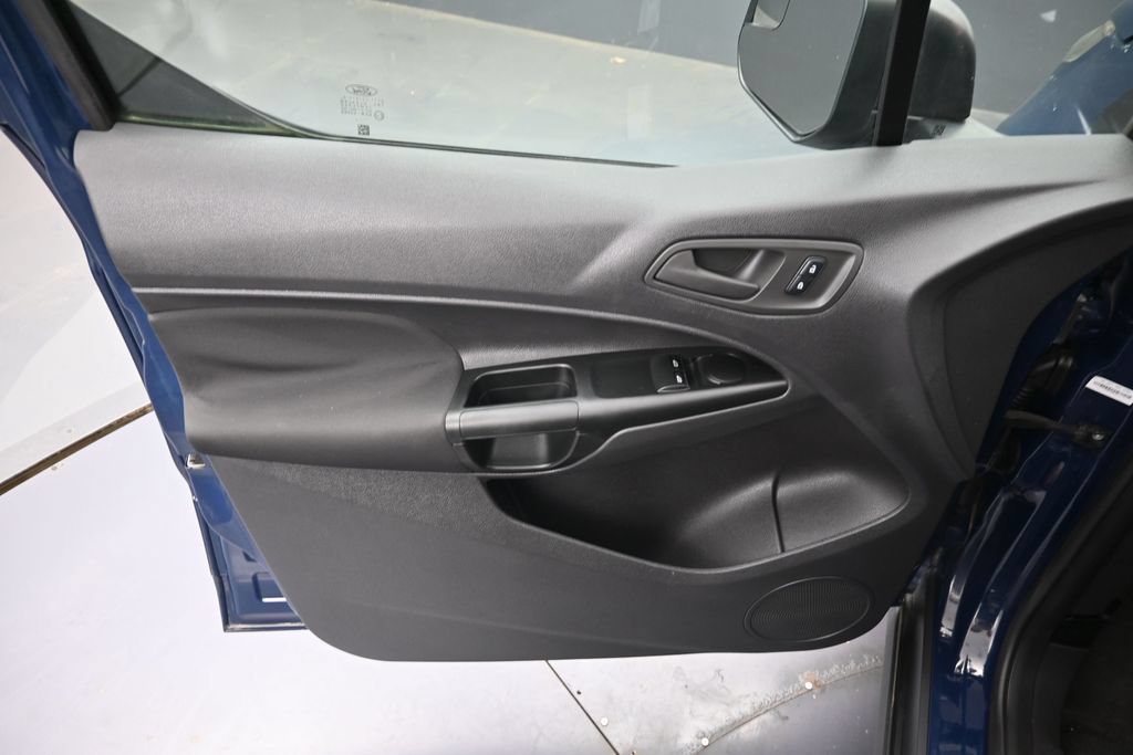 Used 2017 Ford Transit Connect XL FWD image 24